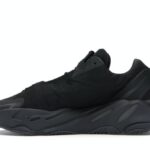 Yeezy 700 Mnvn black