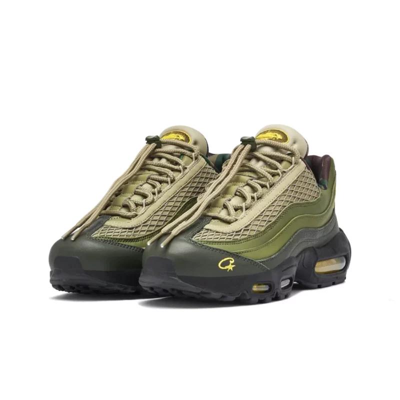 Nike-Air-Max-95-SP-Corteiz-Gutta-Green-oversized-2