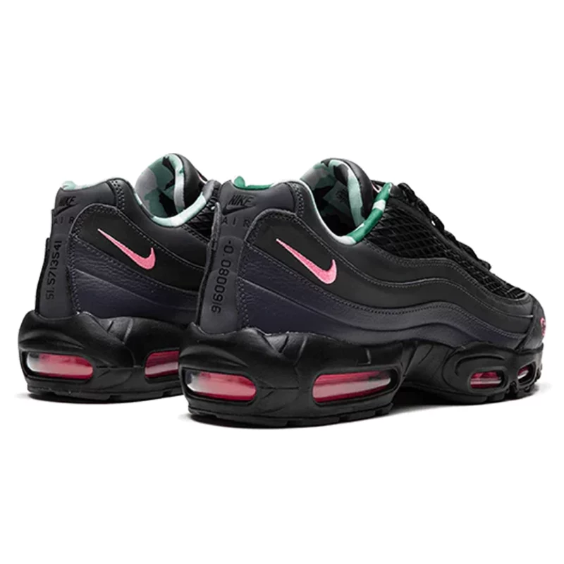 Nike-Air-Max-95-SP-Corteiz-rose-fluo-oversized