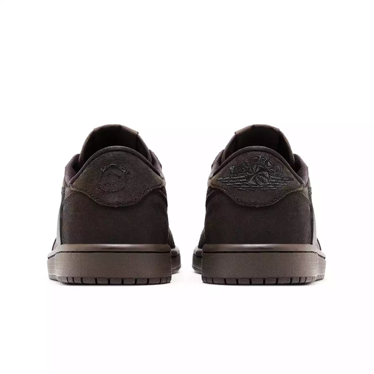 ir-jordan-travis-scott-velvet-brown-oversized-2-min